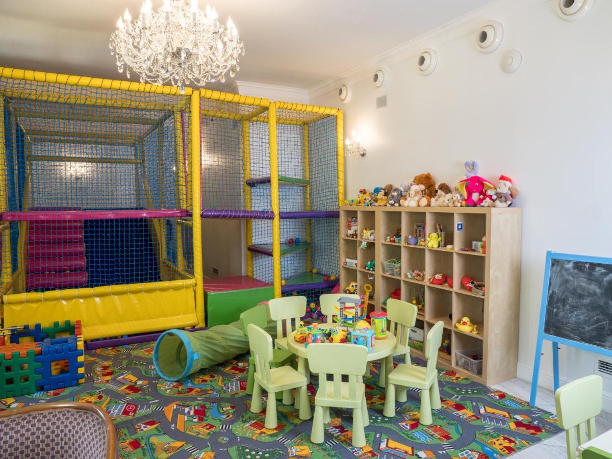 Hotel Sobienie Krolewskie Sobienie Szlacheckie Экстерьер фото