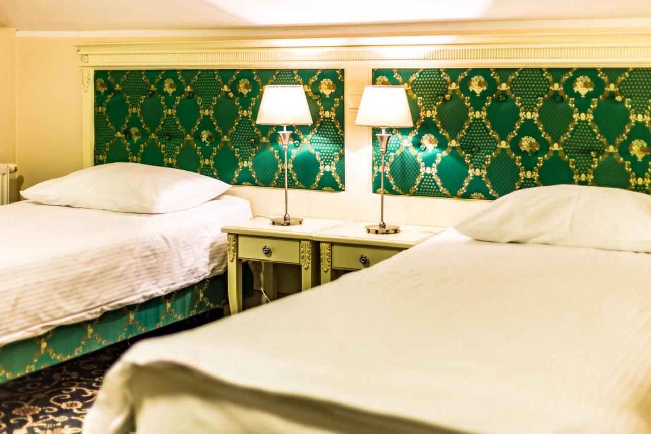 Hotel Sobienie Krolewskie Sobienie Szlacheckie Экстерьер фото